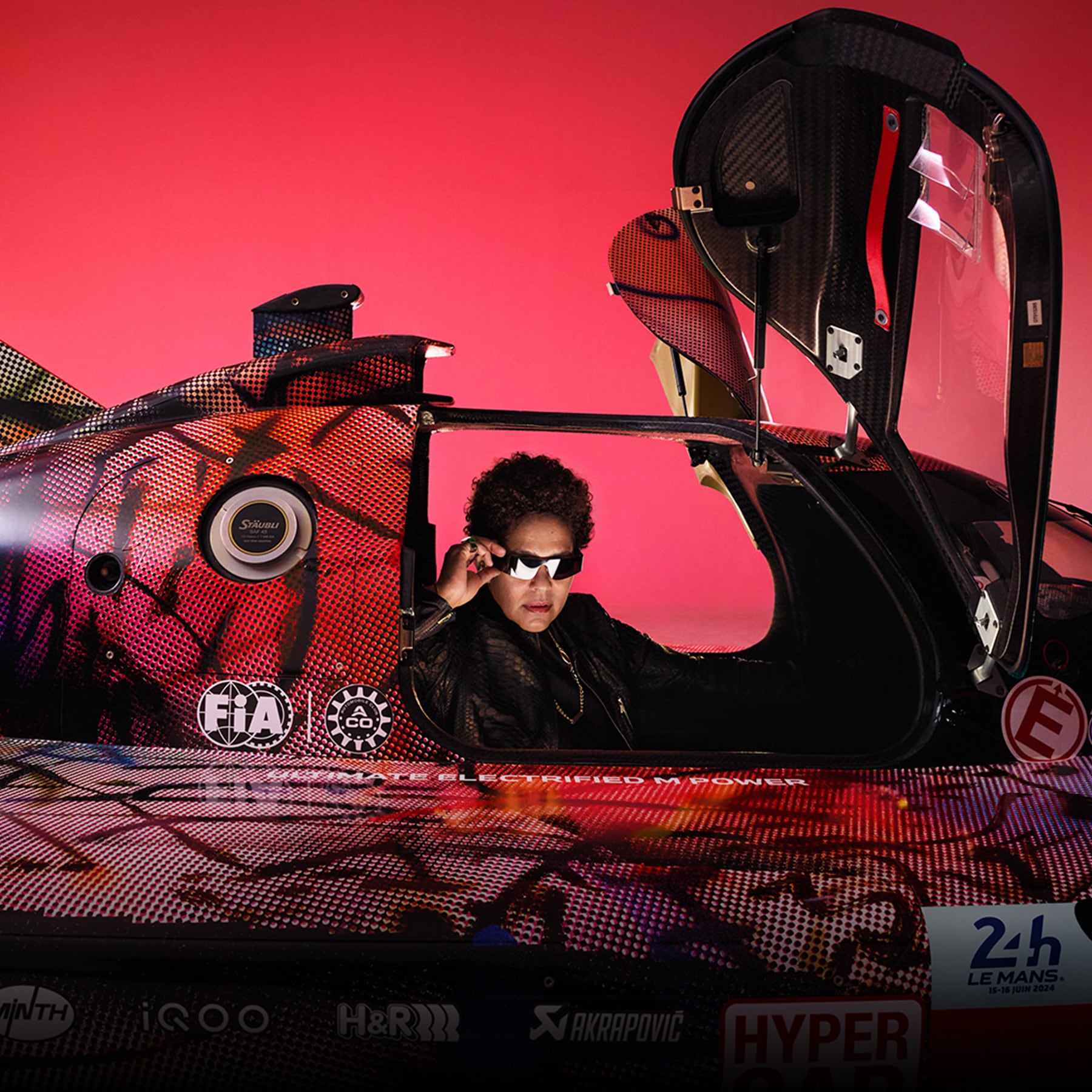 Julie Mehretu – dynamics in form